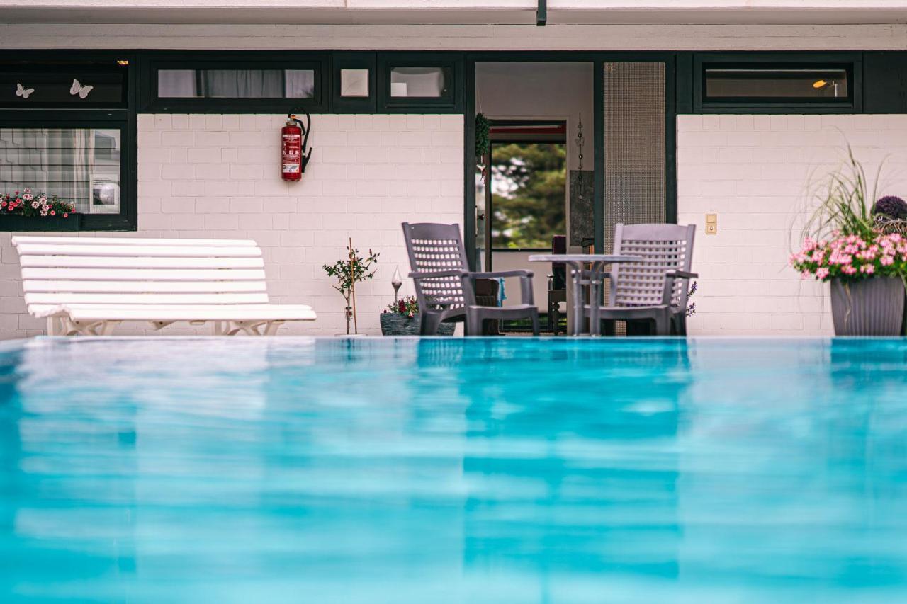 Schwalbennest - Hundefreundlich, Sauna, Pool, Dachterrasse, See & Natur Мёнезе Экстерьер фото
